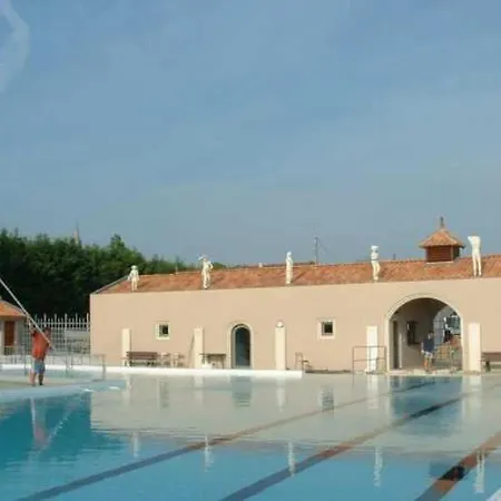 Camping 3 Etoiles - Piscine - Eeefai *